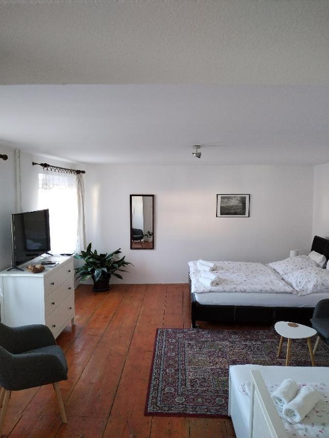 Apartman Modry Dum Vranov nad Dyjí Exterior foto