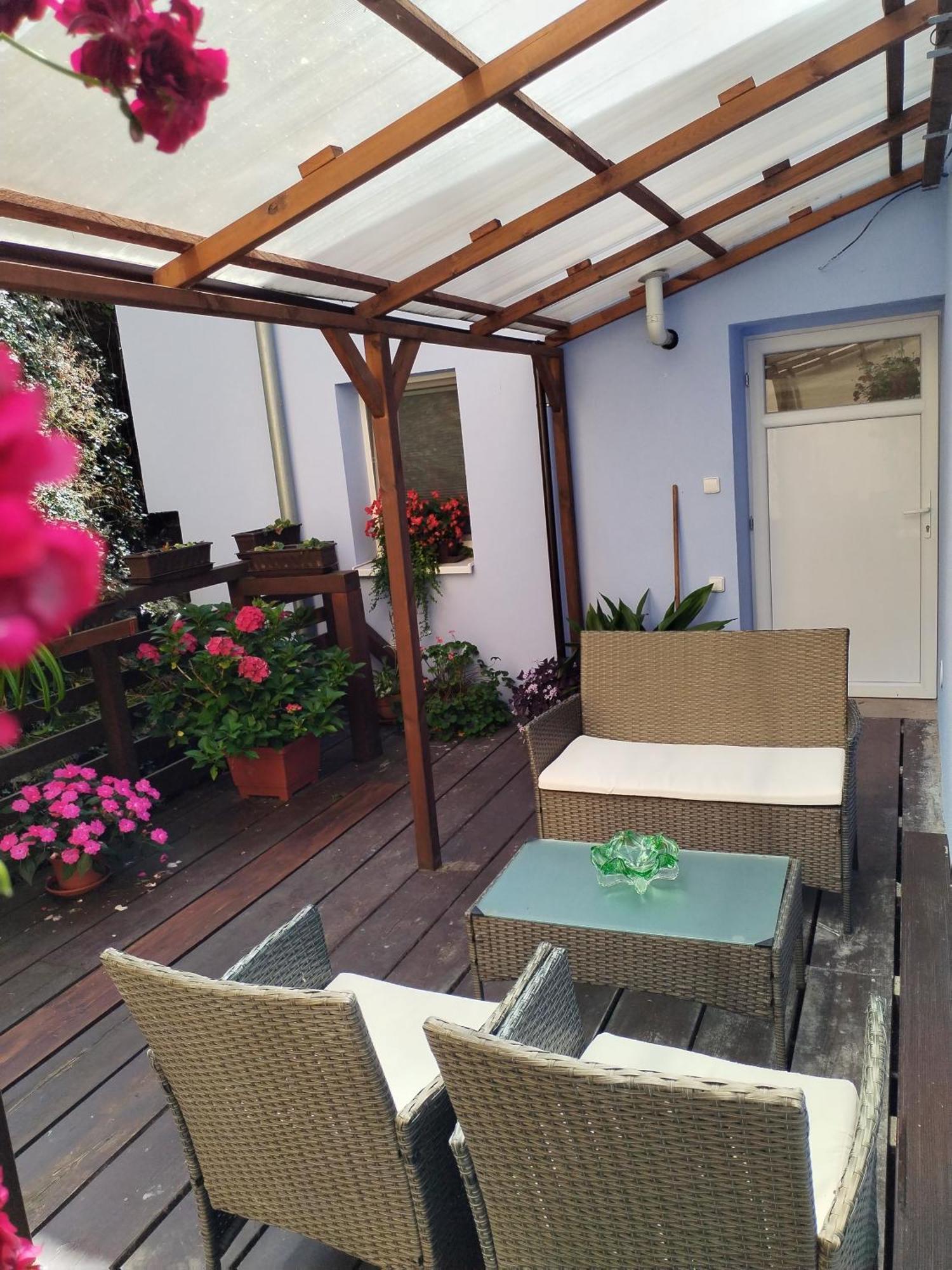 Apartman Modry Dum Vranov nad Dyjí Exterior foto