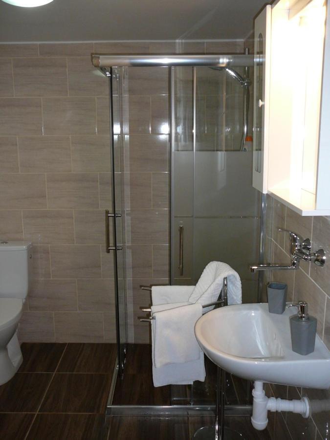 Apartman Modry Dum Vranov nad Dyjí Exterior foto
